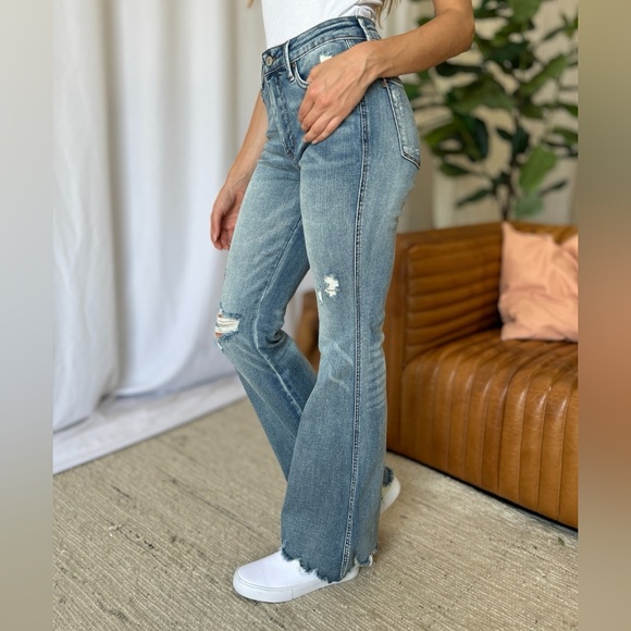 NWT Judy Blue PLUS + REG Size Push 2 Start Tummy Control Destroyed Flare Jeans - Picture 10 of 16